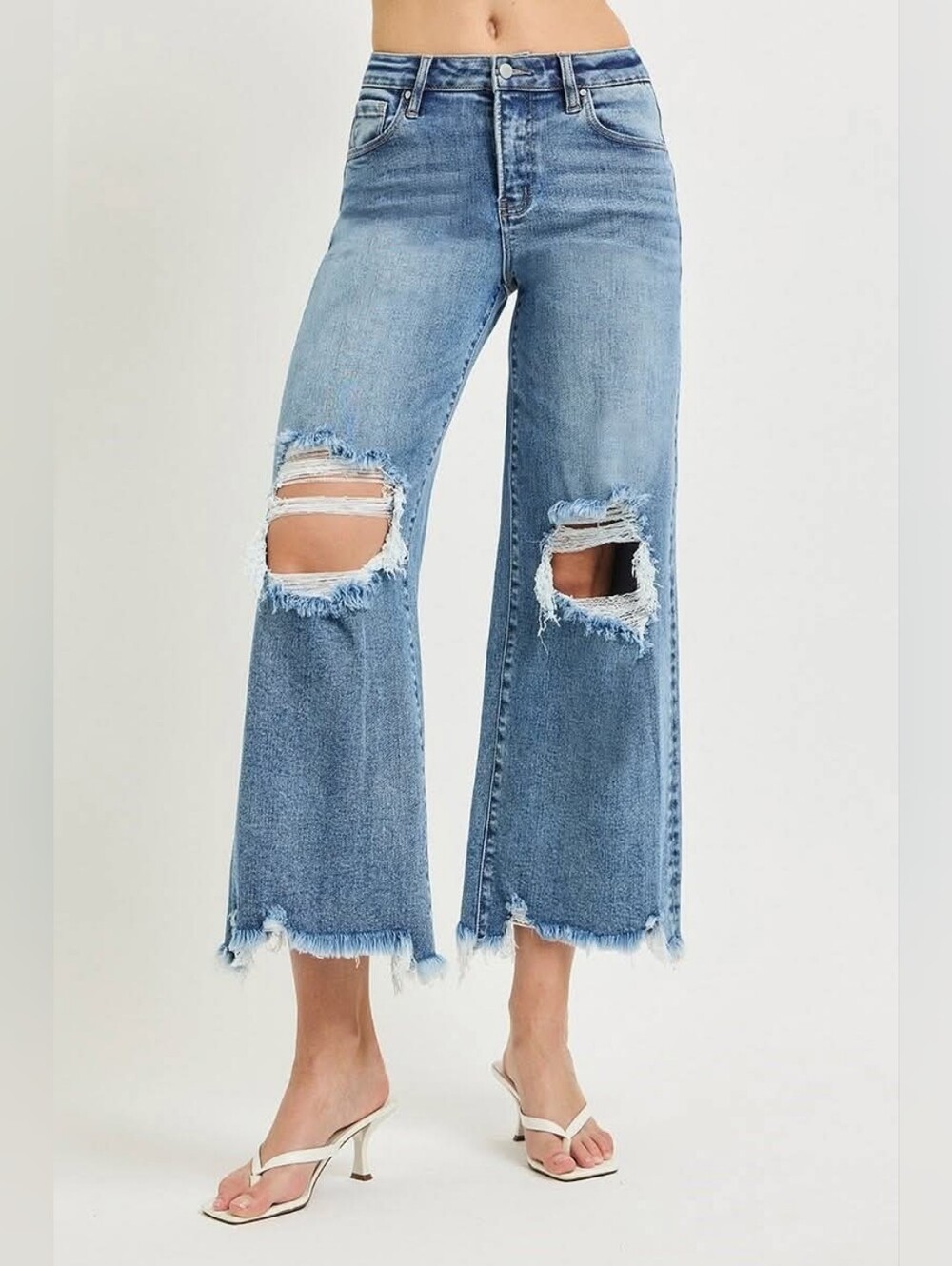 Frayed Hem Distressed Wide-Leg Jeans in Light Blue
